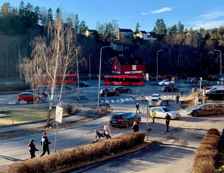 Hauketokrysset – kø og kaos